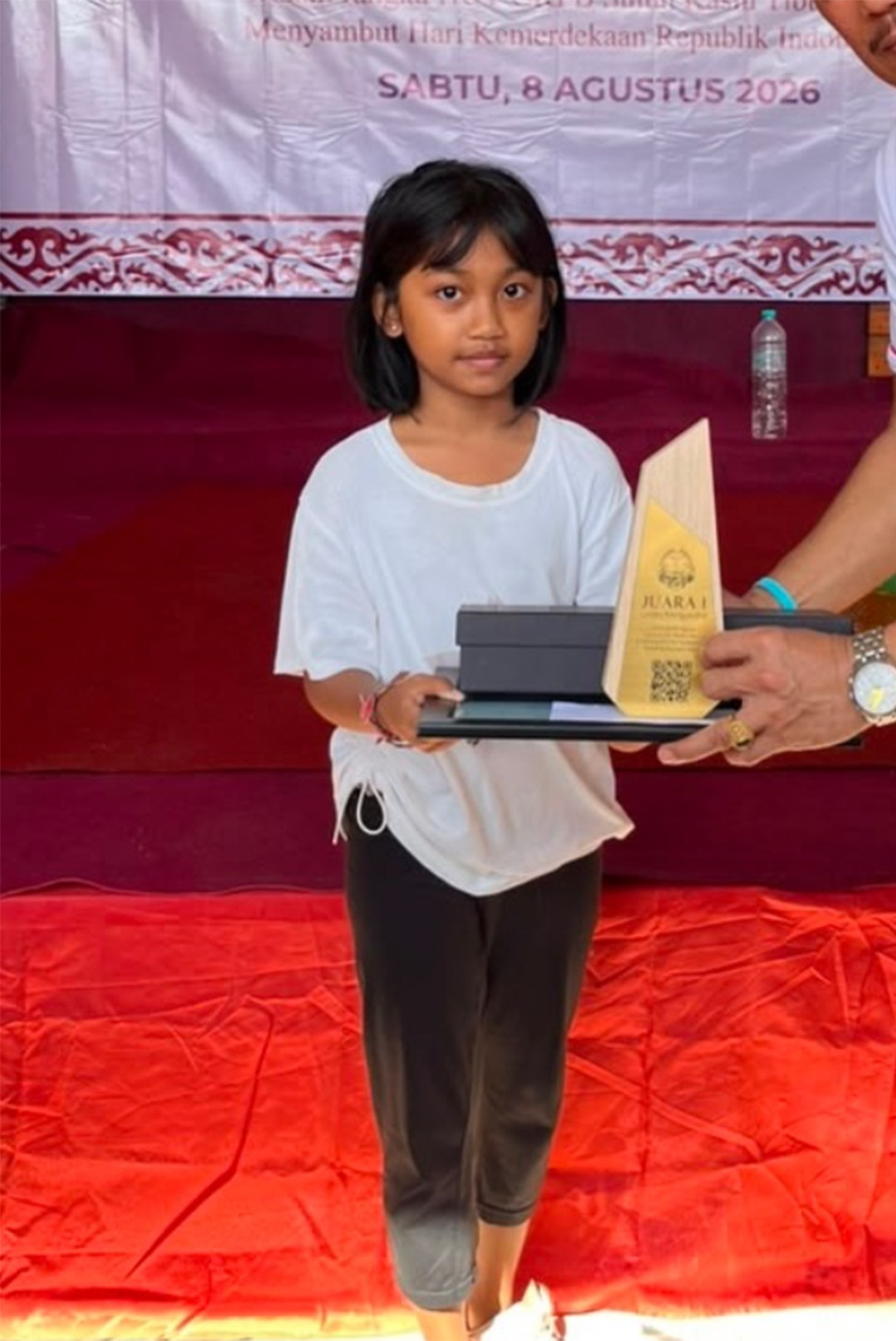 Foto Dewa Ayu Putu Sri Suryasih